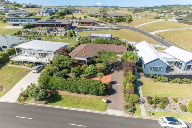 Photo of property in 8 Torsby Road, Coopers Beach, 0420