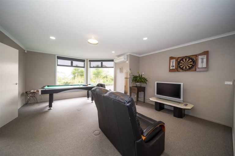 Photo of property in 58b Veale Road, Frankleigh Park, New Plymouth, 4371