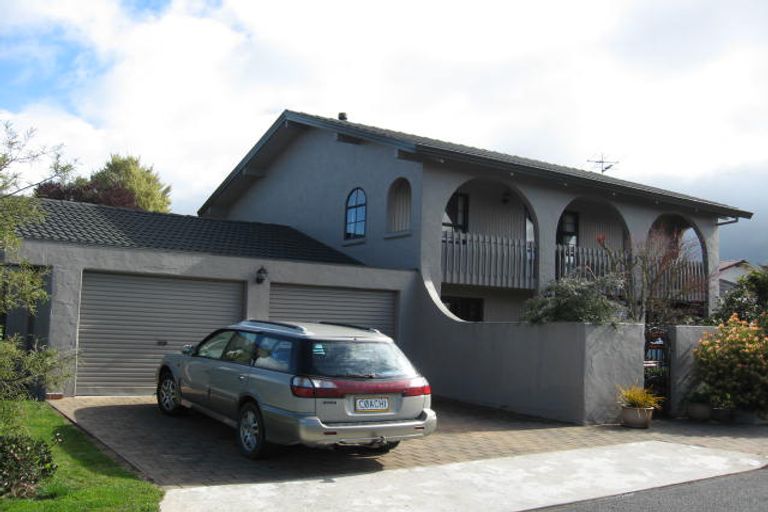 Photo of property in 2 Cobham Place, Solway, Masterton, 5810