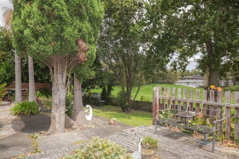 Photo of property in 180 Great South Road, Huntly, 3700