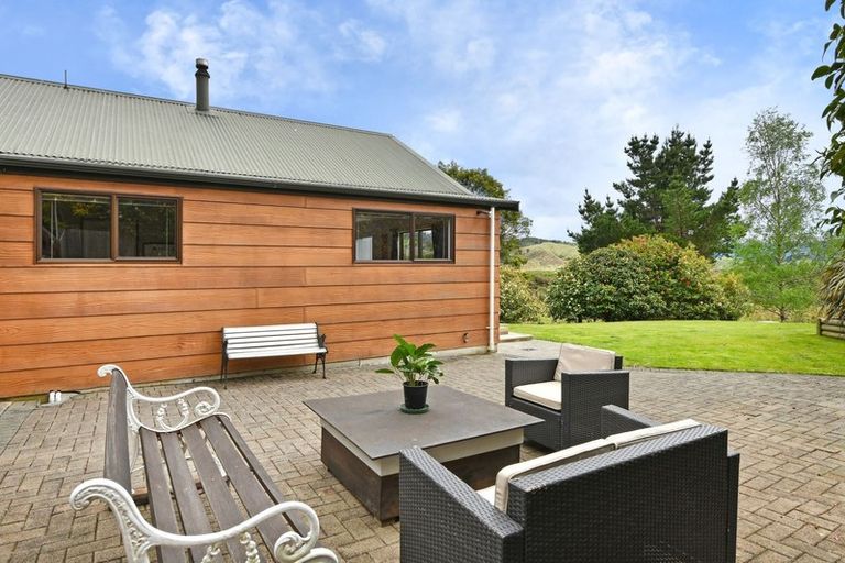 Photo of property in 15 Ashton Warner Way, Whitemans Valley, Upper Hutt, 5371