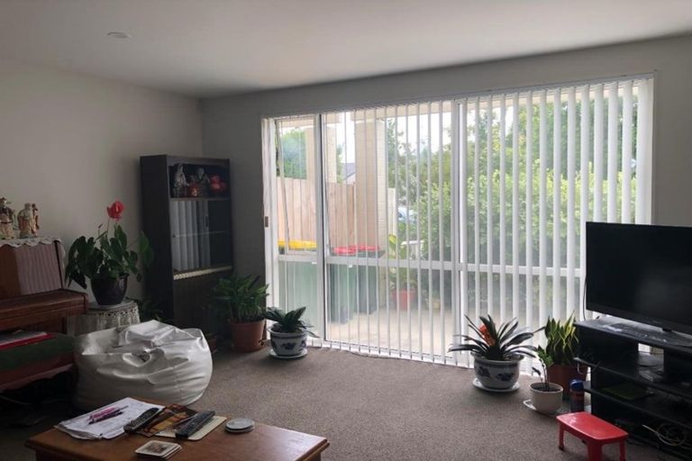 Photo of property in 43 Popokatea Drive, Takanini, 2112