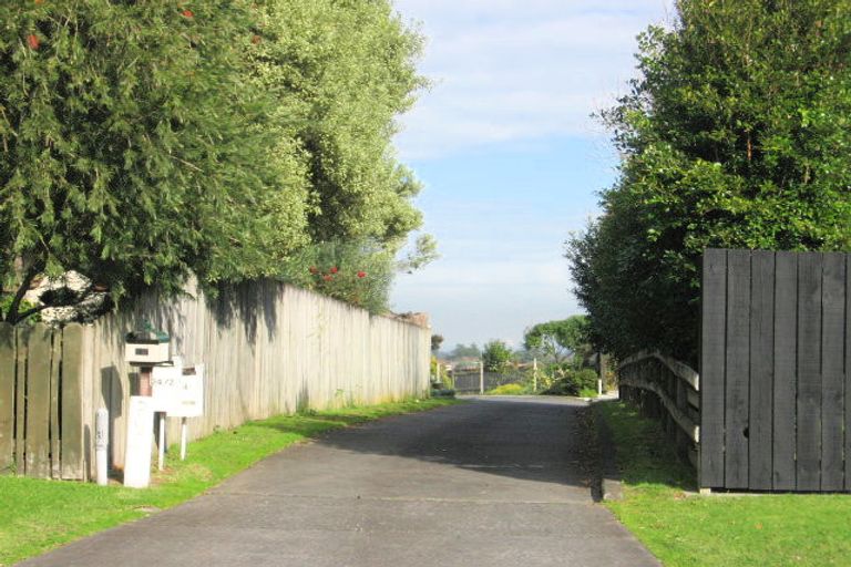 Photo of property in 22 Leven Lane, Totara Heights, Auckland, 2105