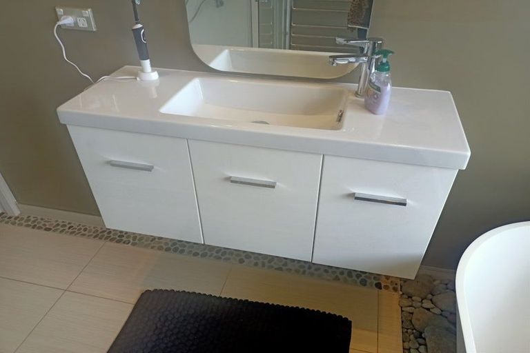 Photo of property in 2/48 Sabina Street, Shirley, Christchurch, 8013