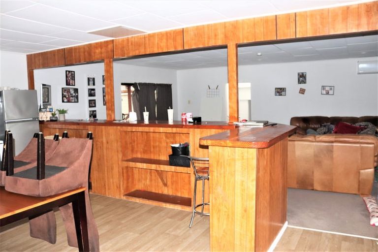 Photo of property in 105 Tidal Road, Mangere, Auckland, 2022