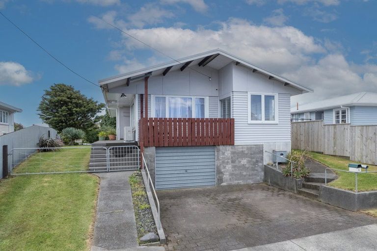 Photo of property in 36 Watene Crescent, Waitara, 4320