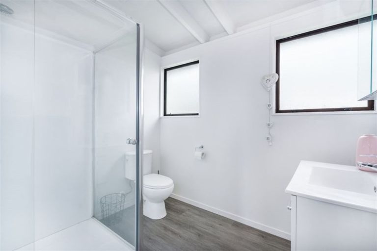 Photo of property in 1a Ross Street, Onerahi, Whangarei, 0110