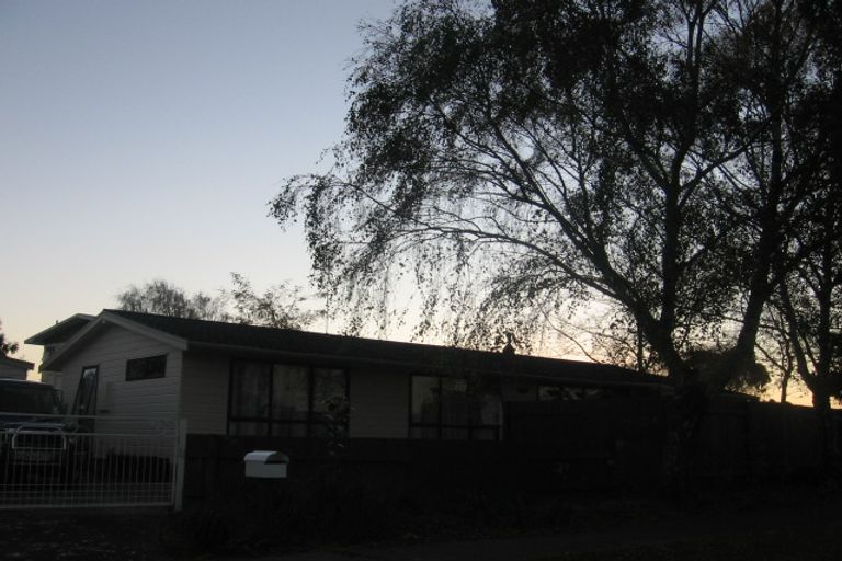 Photo of property in 9 Dove Place, Westbrook, Palmerston North, 4412