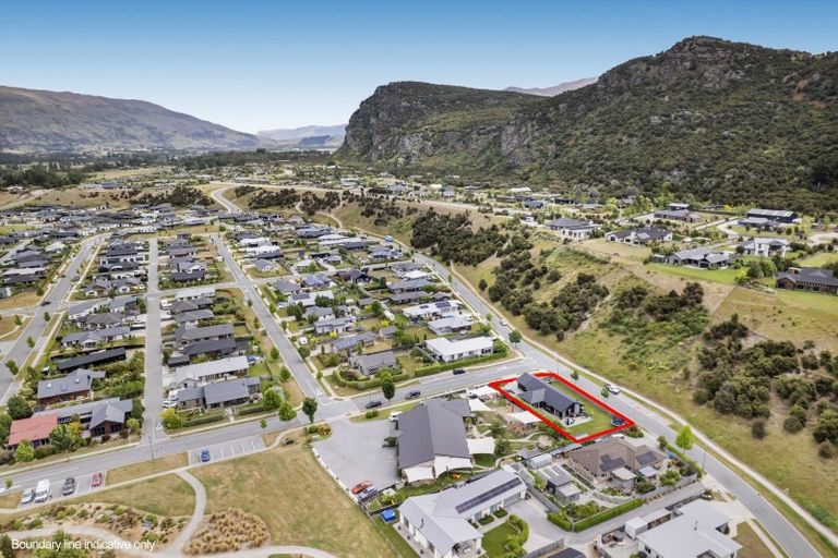 Photo of property in 10 Rifleman Street, Albert Town, Wanaka, 9305
