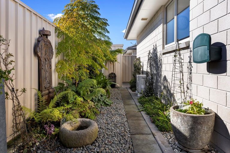 Photo of property in 1 Catamaran Way, Papamoa Beach, Papamoa, 3118