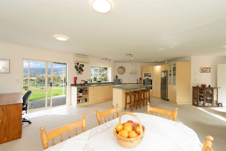 Photo of property in 6 Riveredge Terrace, Ohau, Levin, 5570