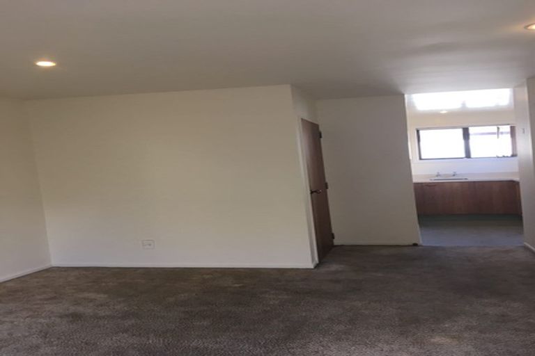 Photo of property in 4/13 Brockworth Place, Riccarton, Christchurch, 8011