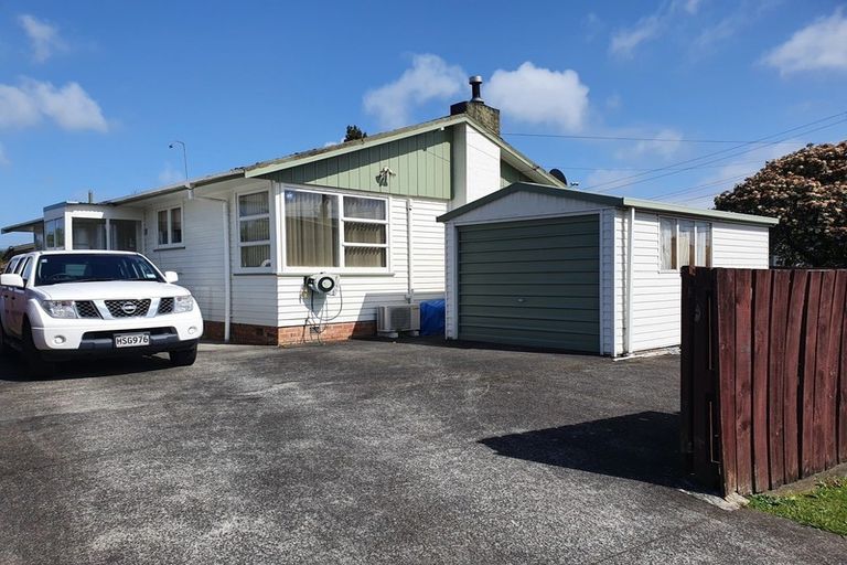 Photo of property in 3 Orion Street, Papakura, 2110