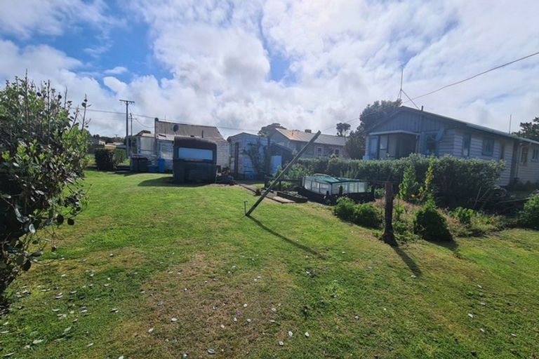 Photo of property in 10 King Street, Opunake, 4616