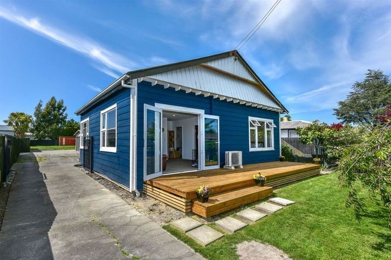 Photo of property in 42 Tyrone Street, Belfast, Christchurch, 8051