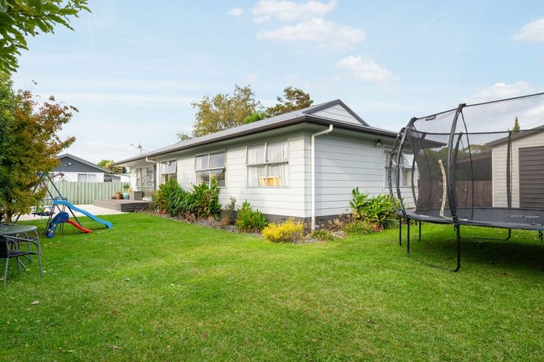 Photo of property in 8 Mckinley Place, Nawton, Hamilton, 3200