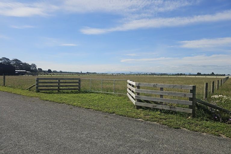 Photo of property in 24 Jamal Lane, Levels, 7975