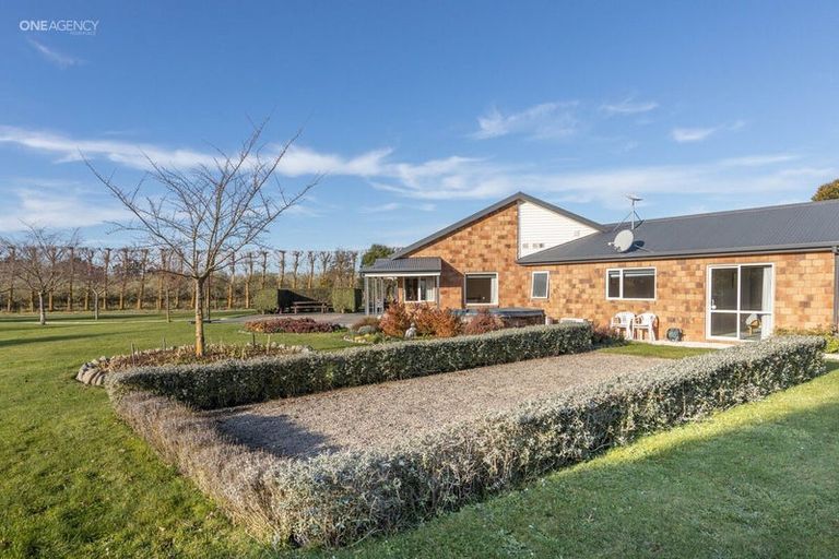 Photo of property in 75 Priors Road, Fernside, Rangiora, 7471