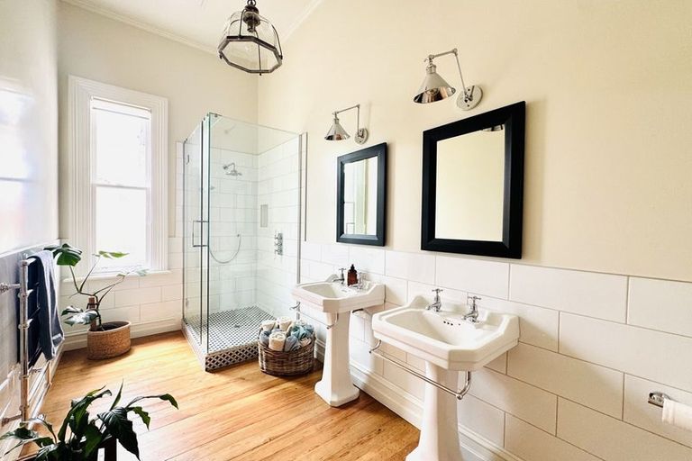 Photo of property in 15 Wharfe Street, South Hill, Oamaru, 9400