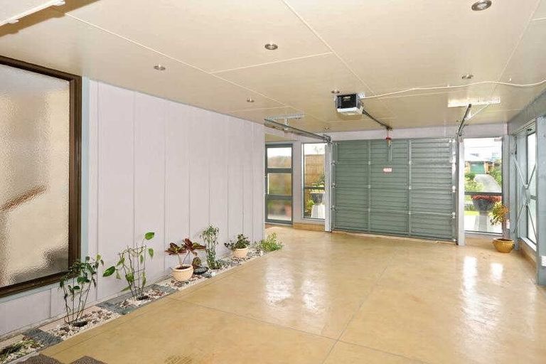 Photo of property in 119 Queens Road, Waikanae Beach, Waikanae, 5036