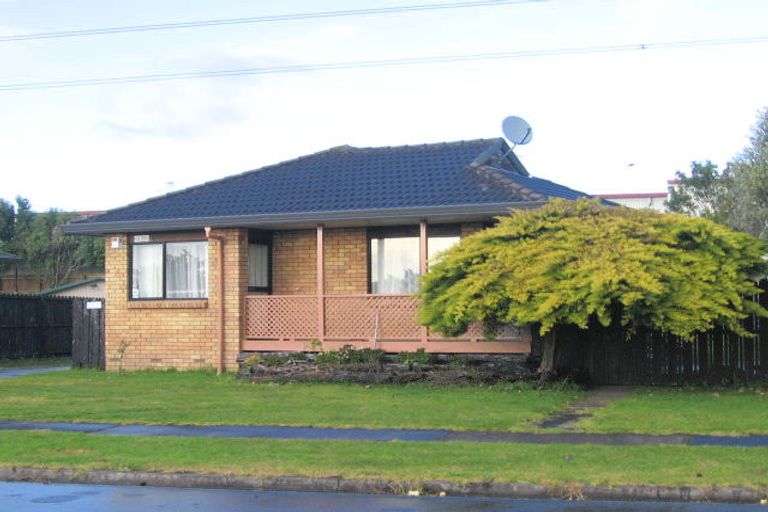 Photo of property in 24 Heathridge Place, Burswood, Auckland, 2013