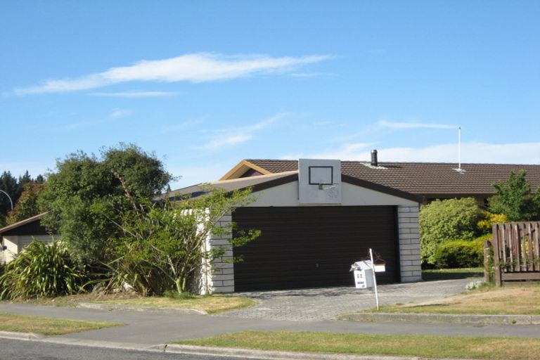 Photo of property in 26 Valecrest Avenue, Parklands, Christchurch, 8083