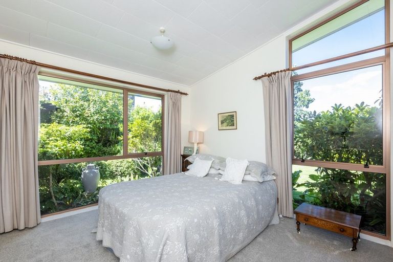 Photo of property in 72 Puketapu Road, Taradale, Napier, 4112