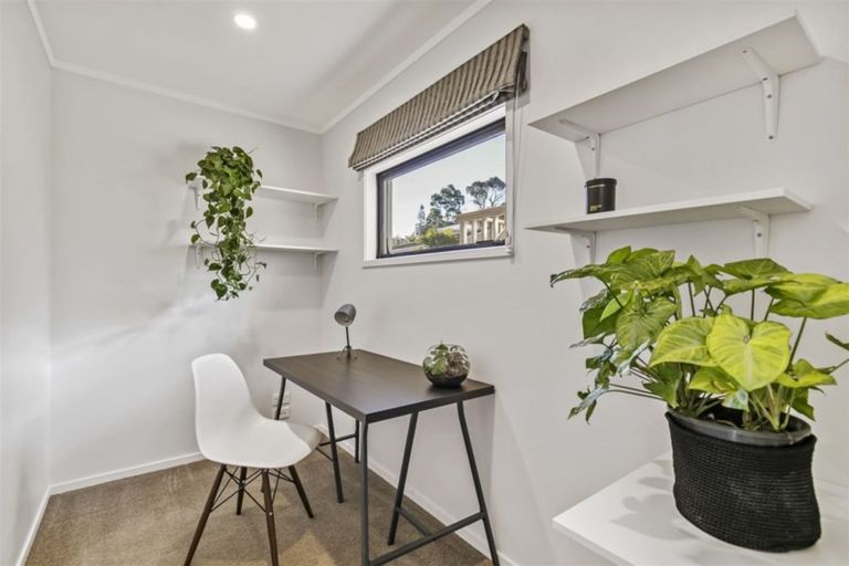 Photo of property in 2/58 James Street, Bayview, Auckland, 0629