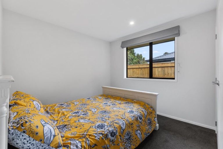 Photo of property in 5 Ruru Lane, Hurworth, New Plymouth, 4310