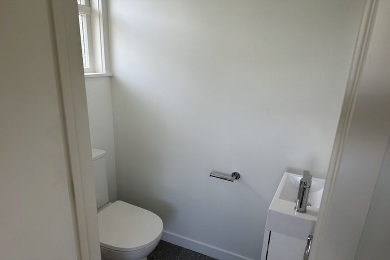 Photo of property in 4/106 Nile Road, Milford, Auckland, 0620