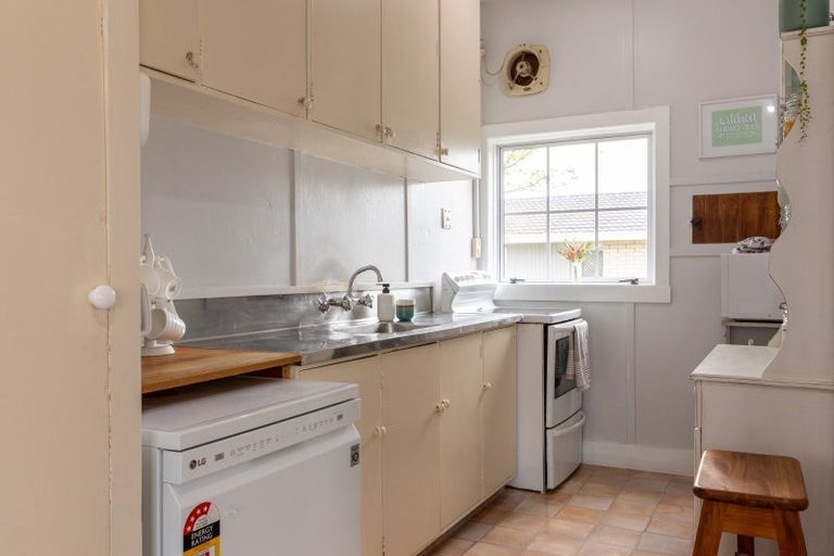 Photo of property in 41 Burns Street, Dannevirke, 4930