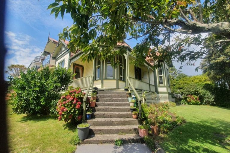Photo of property in 11 Ronald Street, Strandon, New Plymouth, 4312