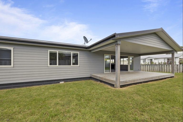 Photo of property in 30 Longview Street, Mangawhai, 0505