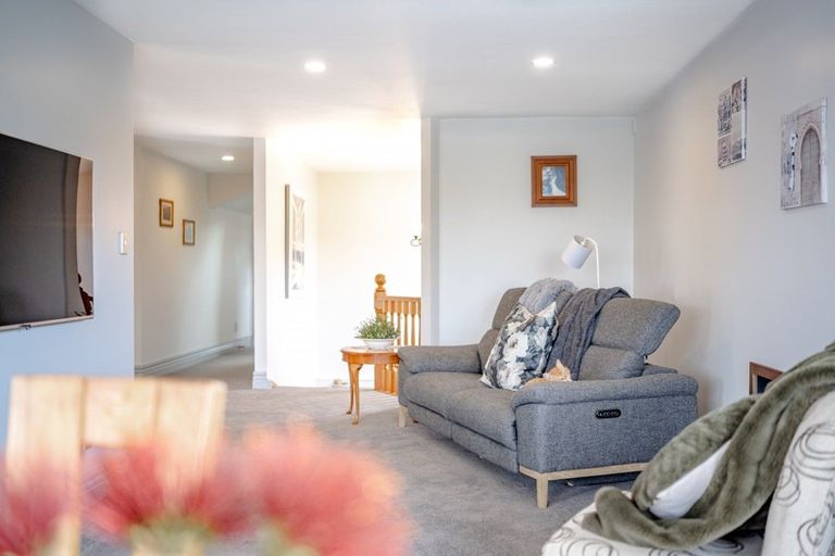 Photo of property in 10 Andrea Place, Sunnyhills, Auckland, 2010