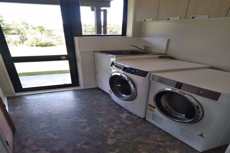 Photo of property in 30 Kukutauaki Road, Koputaroa, Levin, 5575