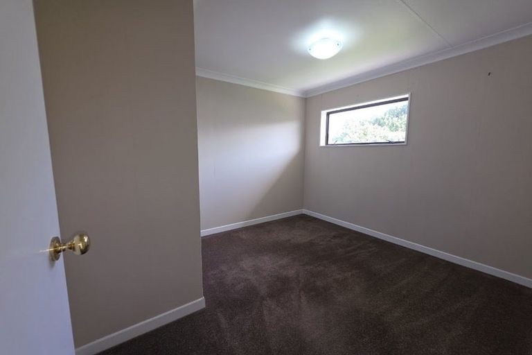 Photo of property in 5 Simcox Street, Otaki Beach, Otaki, 5512