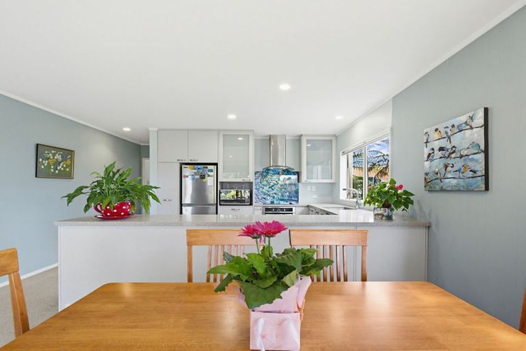 Photo of property in 19b Mcgowan Place, Orewa, 0931