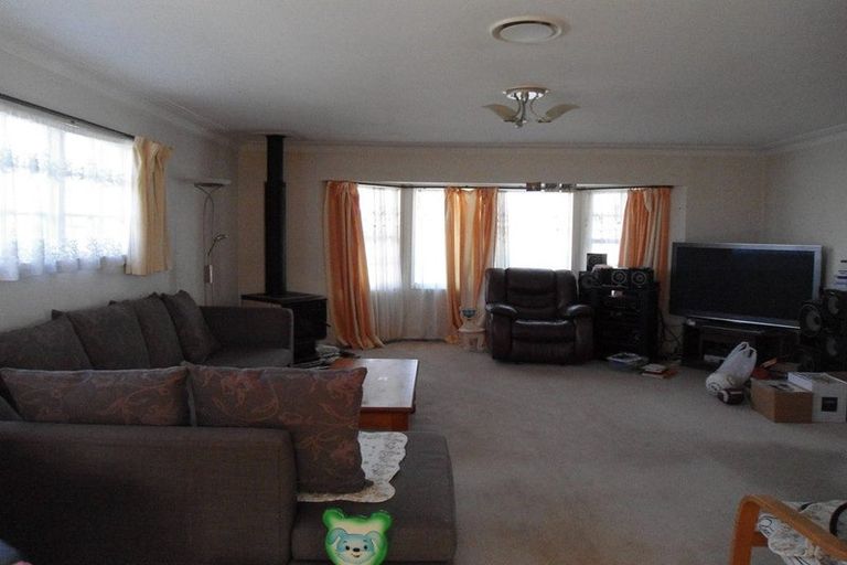 Photo of property in 24 Whiteacres Drive, Sunnyhills, Auckland, 2010