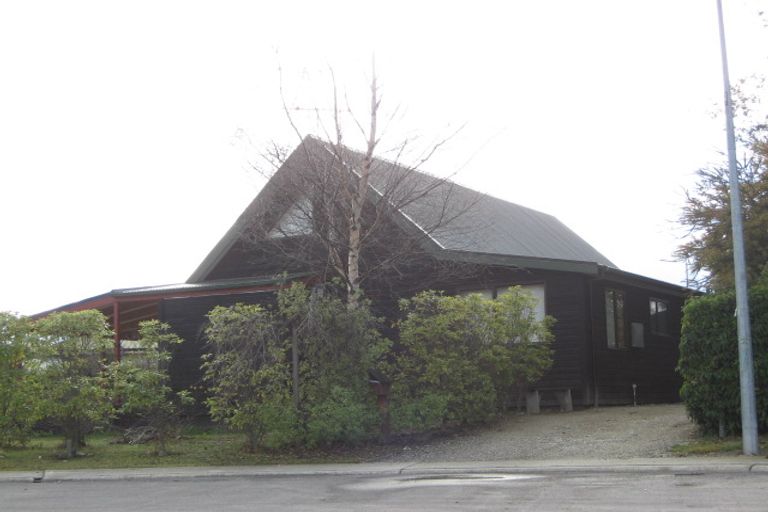 Photo of property in 13 Cherry Court, Wanaka, 9305