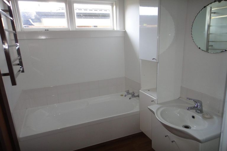 Photo of property in 74 Cornwall Street, St Albans, Christchurch, 8014