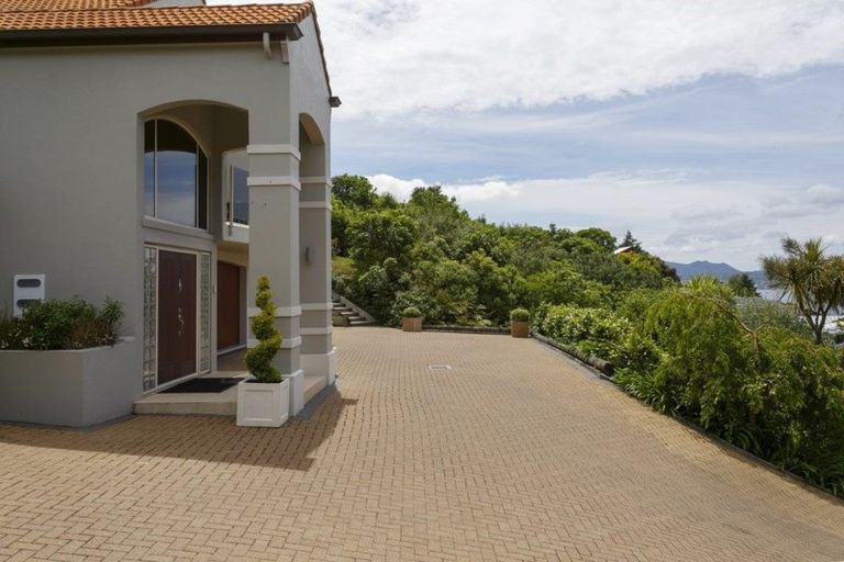 Photo of property in 27 Te Urunga Place, Acacia Bay, Taupo, 3330