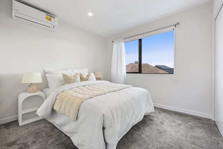 Photo of property in 38a Dale Crescent, Pakuranga, Auckland, 2010
