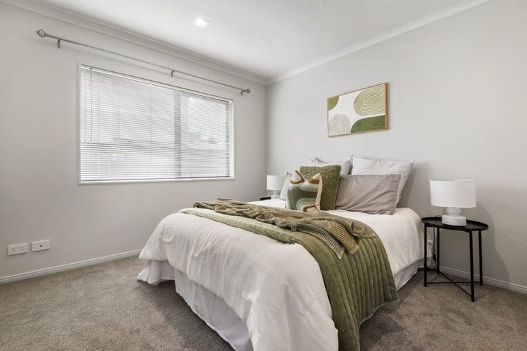 Photo of property in 94 Oakway Drive, Schnapper Rock, Auckland, 0632