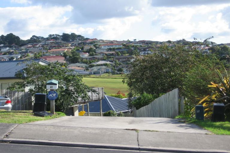 Photo of property in 5 Grenadine Place, Unsworth Heights, Auckland, 0632