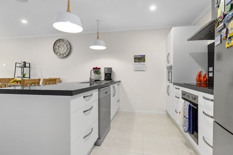 Photo of property in 8 Rebekah Crescent, Flagstaff, Hamilton, 3210