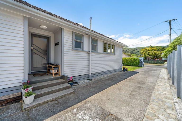 Photo of property in 38 Miro Street, Trentham, Upper Hutt, 5018