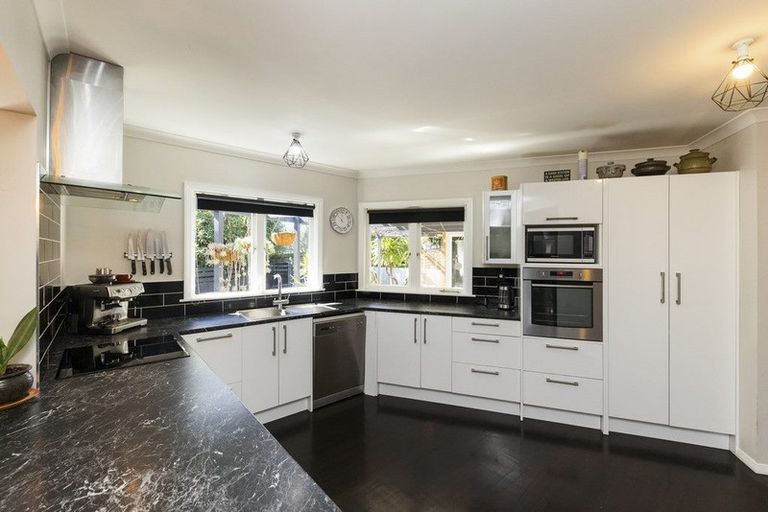 Photo of property in 49 Fitzherbert East Road, Aokautere, Palmerston North, 4471