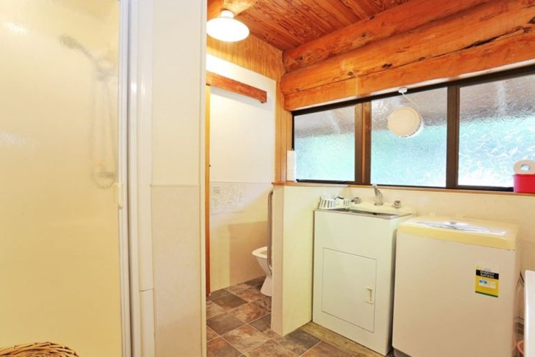 Photo of property in 15 Douglas Street, Winton, 9720