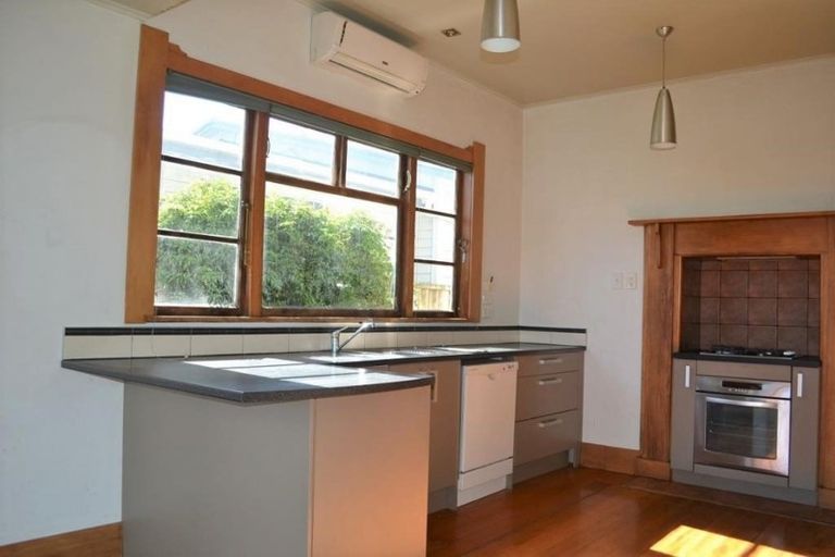 Photo of property in 14 Bouverie Street, Petone, Lower Hutt, 5012