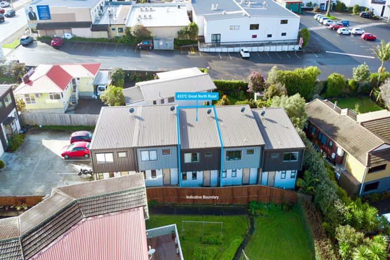 Photo of property in 4337c Great North Road, Glendene, Auckland, 0602